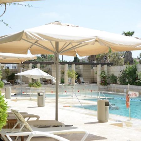 Andromeda Hill Apartments And Spa Tel Aviv Esterno foto