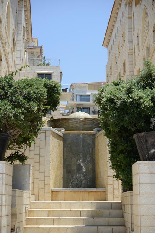 Andromeda Hill Apartments And Spa Tel Aviv Esterno foto