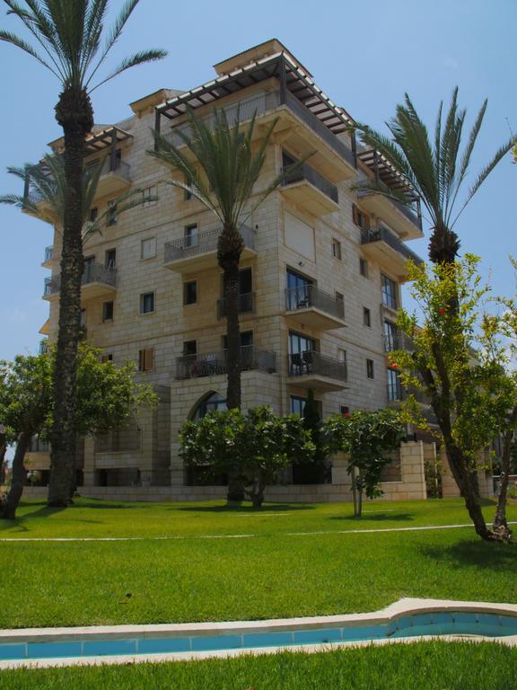 Andromeda Hill Apartments And Spa Tel Aviv Esterno foto