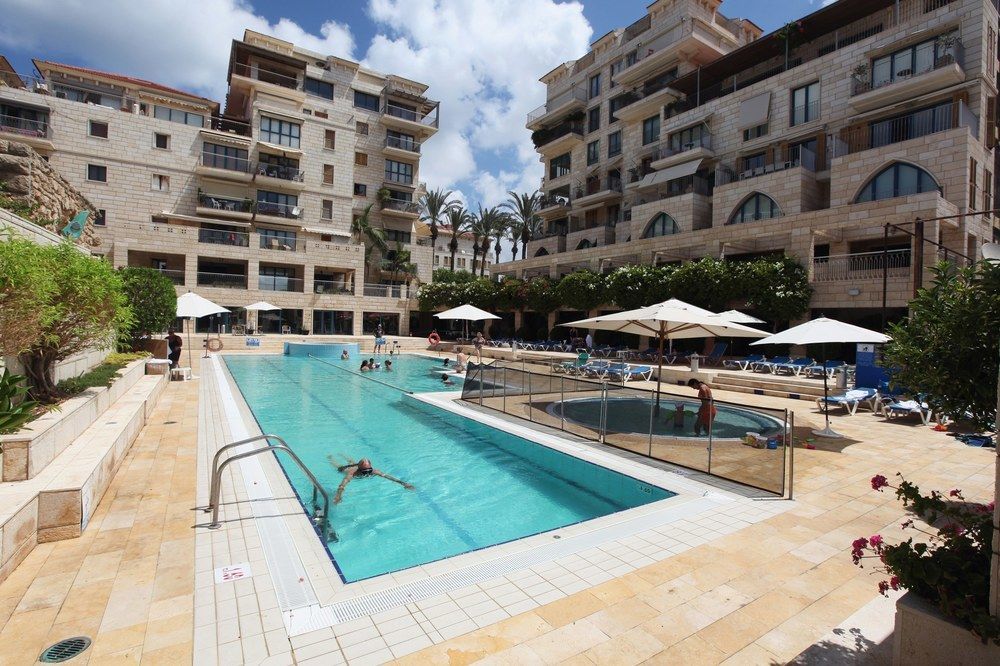 Andromeda Hill Apartments And Spa Tel Aviv Esterno foto